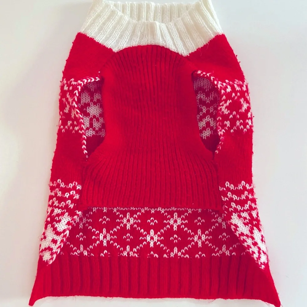 Small dog sweater🐕🐕